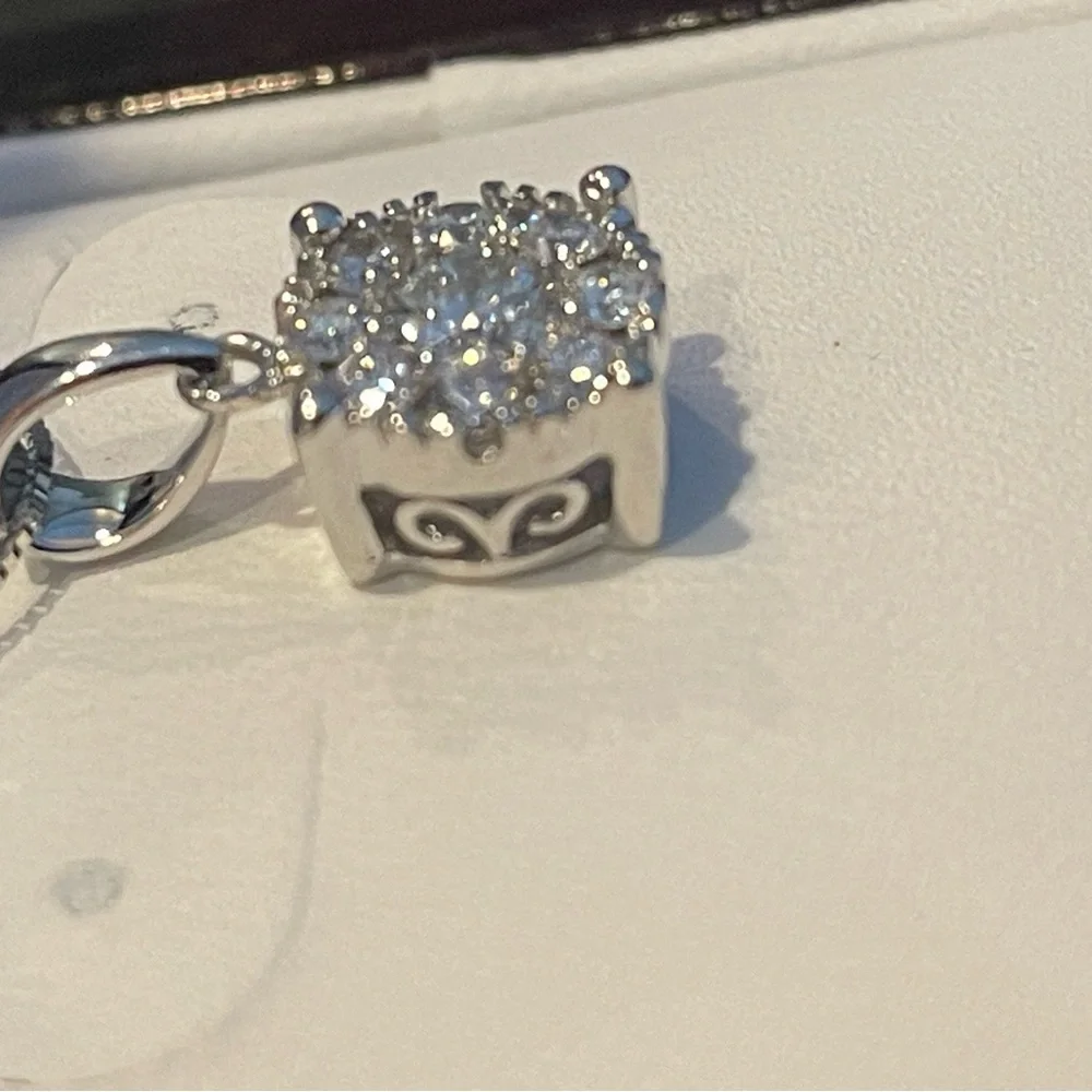 White Gold 14k Diamond Pendant Necklace - Picture 3 of 10